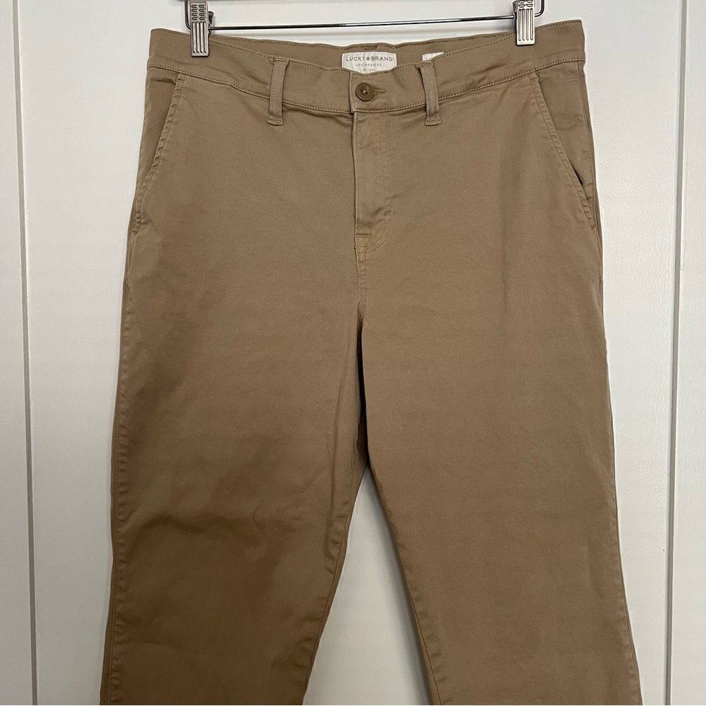 Lucky Brand Pants Mens Size 33x30? Beige Chino Straight Leg Stretch Slash Pocket - Picture 2 of 14